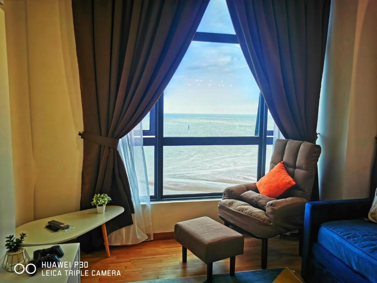 Homezz Imperium Residence Kuantan Studio Seaview エクステリア 写真